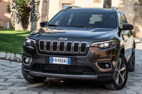 Jeep Cherokee 2.2 CRD 4x4 Limited 2019 view 8