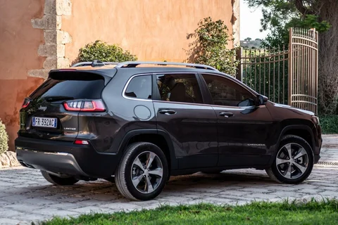Jeep Cherokee 2.2 CRD 4x4 Limited 2019 view 9