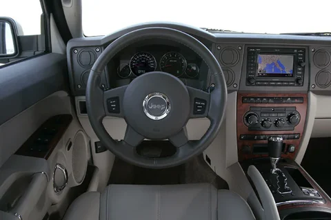 Jeep Commander 3.0 CRD Sport 2006 view 2