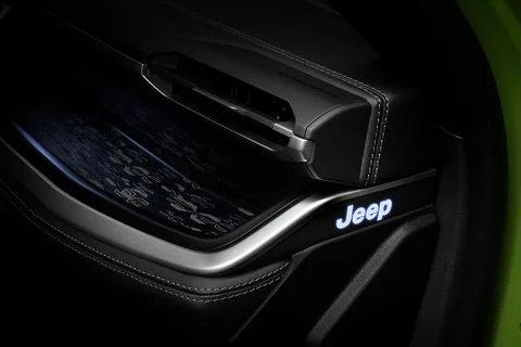 Jeep Compass Full Electric Summit 2025 view 2