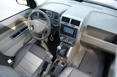 Jeep Compass 2.4 Limited 2006 view 2