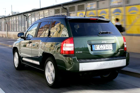 Jeep Compass 2.4 Limited 2006 view 9