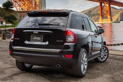 Jeep Compass 2.2 CRD Limited 4WD 2013 view 3