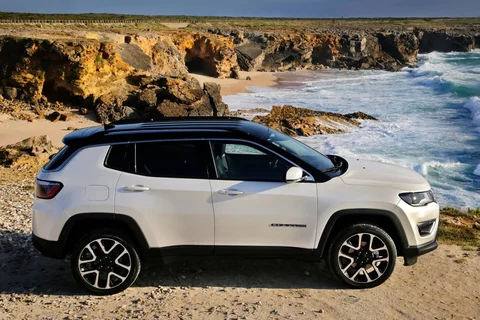Jeep Compass 2.0 MultiJet Opening Edition 4x4 2017 view 10