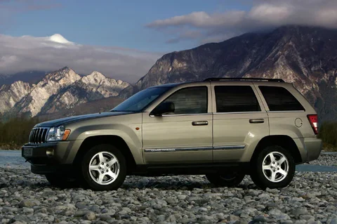 Jeep Grand Cherokee 4.7 V8 Laredo 2005 view 6