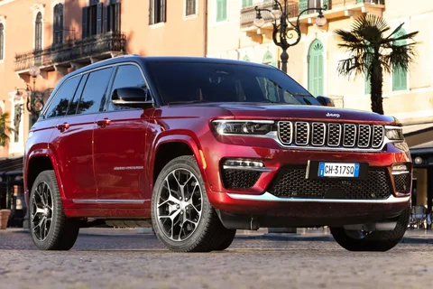 Jeep Grand Cherokee Launch Edition 4xe 2023 view 9