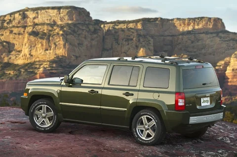 Jeep Patriot 2.4 Limited 2007 view 8