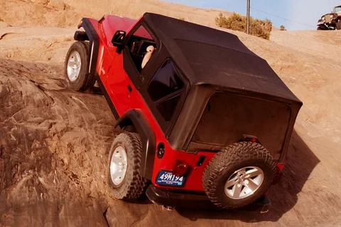 Jeep Wrangler 4.0i Hard Top 2002 view 7