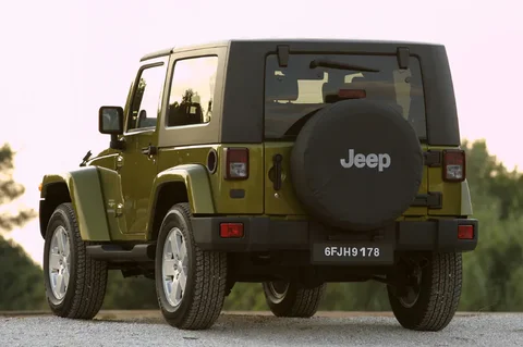 Jeep Wrangler 2.8 CRD Mountain 2012 view 5