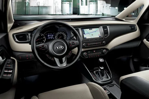 Kia Carens 1.6 GDI DynamicLine 2016 view 5