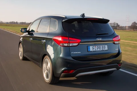 Kia Carens 1.6 GDI DynamicLine 2016 view 8