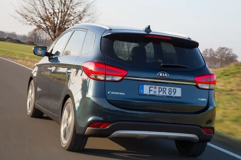 Kia Carens 1.6 GDI DynamicLine 2016 view 11