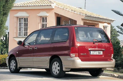 Kia Carnival 2.9 HPDI LX 2002 view 2
