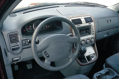 Kia Carnival 2.9 HPDI LX 2002 view 7