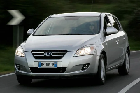 Kia Ceed 2.0 CRDi X-clusive 2007 view 4