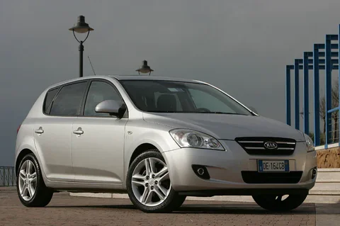 Kia Ceed 2.0 CRDi X-clusive 2007 view 9