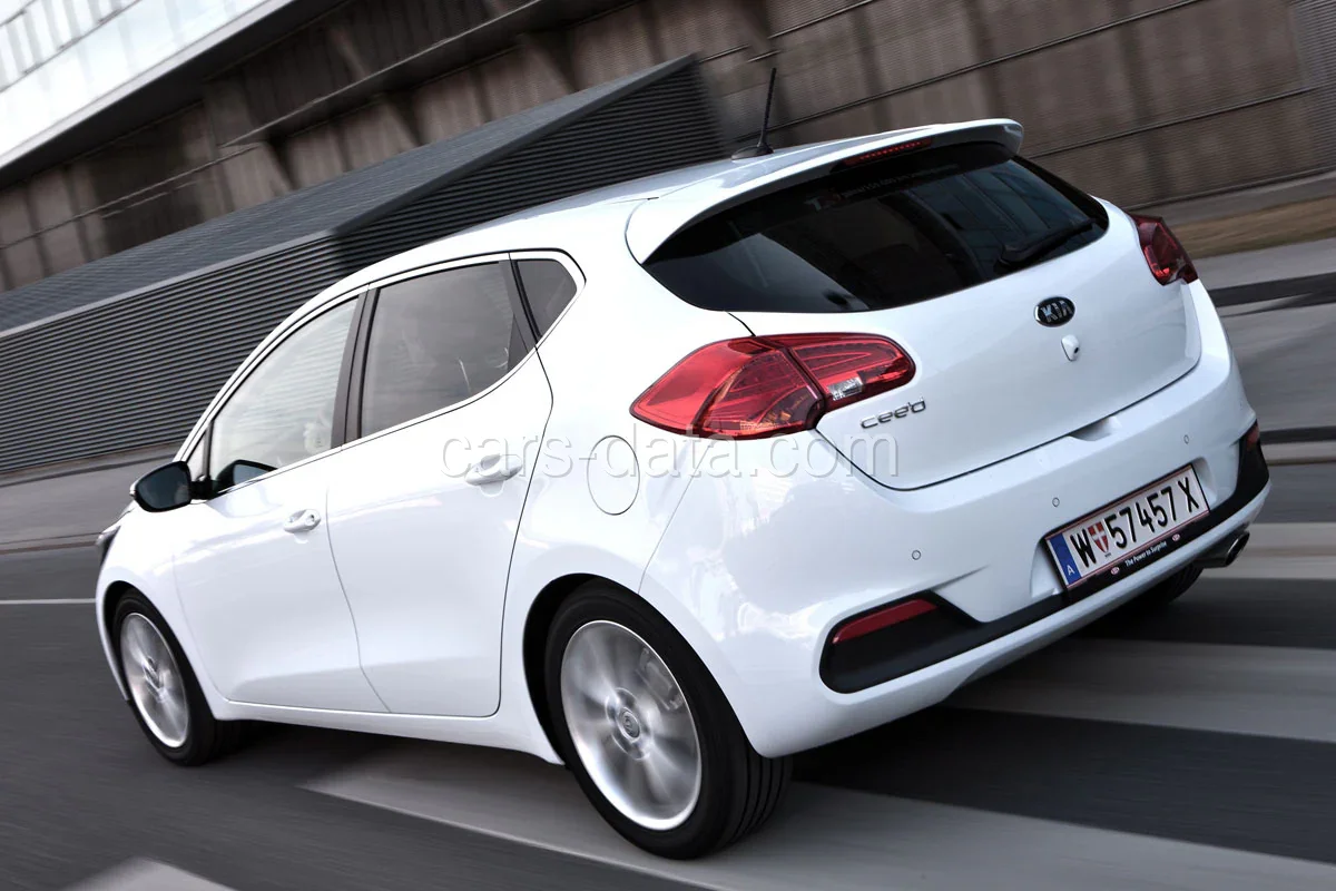 Kia Ceed 1.6 GDI 2012 front view
