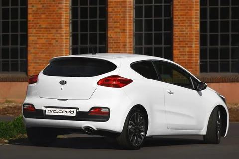 Kia Ceed Pro_Ceed 1.6 CRDi 2013 view 2