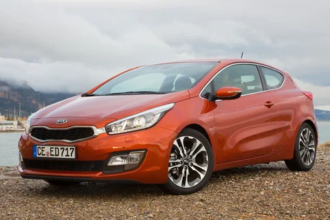Kia Ceed Pro_Ceed 1.6 CRDi 2013 view 8