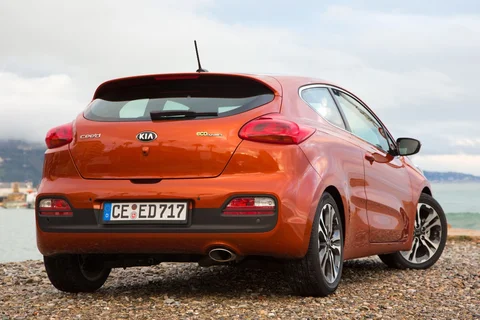 Kia Ceed Pro_Ceed 1.6 CRDi 2013 view 9