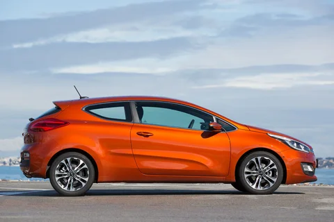 Kia Ceed Pro_Ceed 1.6 CRDi 2013 view 11