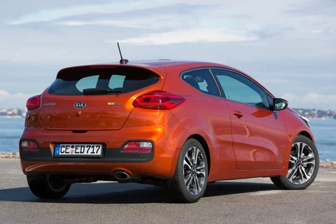 Kia Ceed Pro_Ceed 1.6 CRDi 2013 view 12