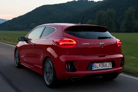Kia Ceed Pro_Ceed 1.6 T-GDI GT 2015 view 12