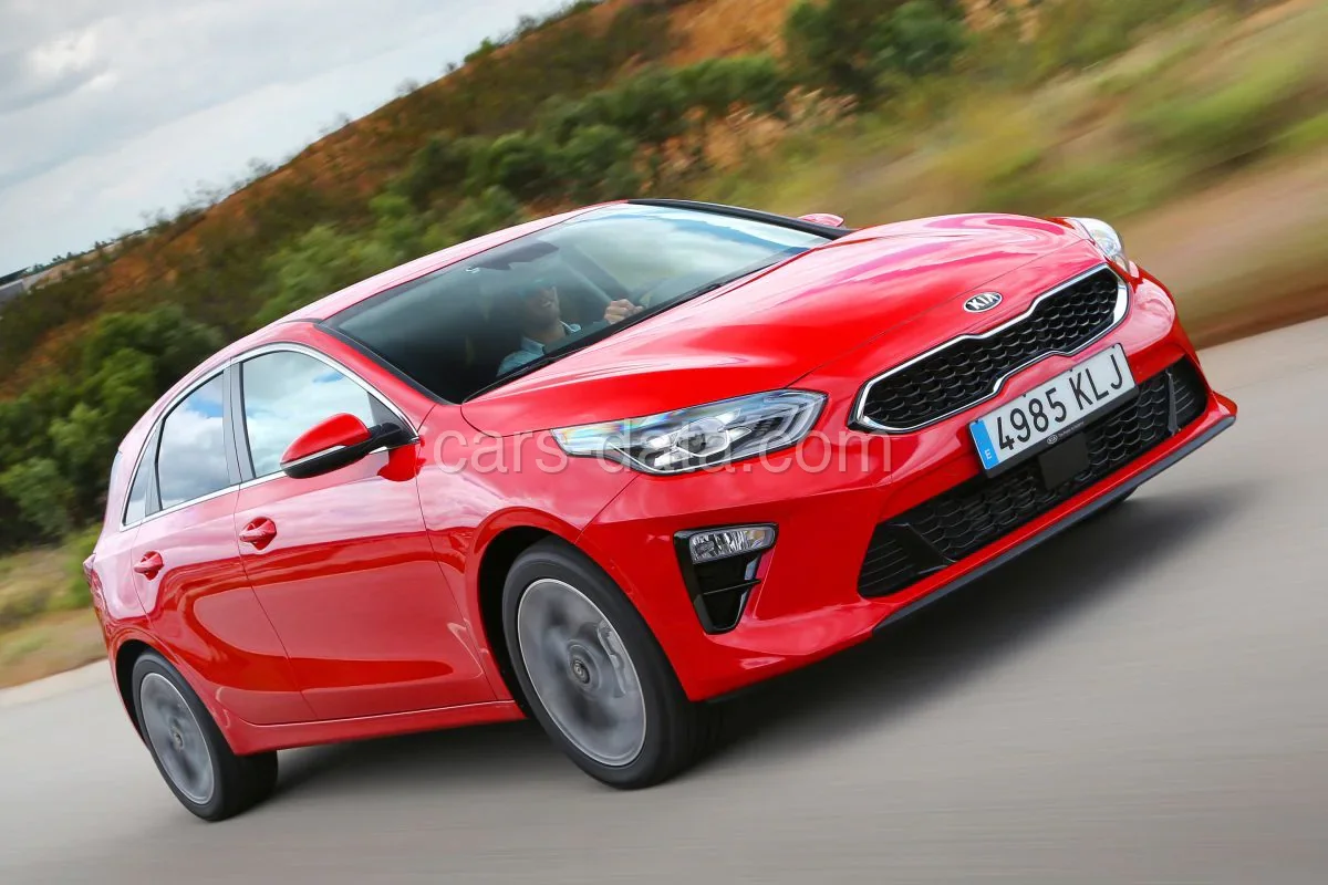 Kia Ceed 1.6 CRDi DynamicLine 2018 front view