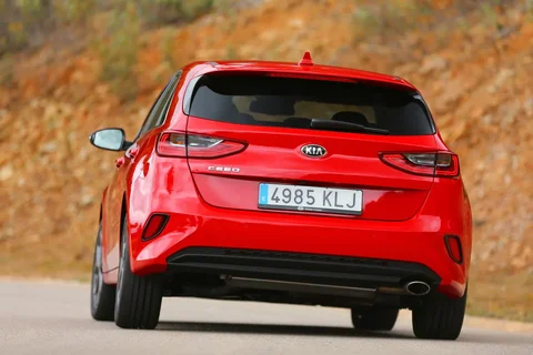 Kia Ceed 1.6 CRDi DynamicLine 2018 view 6