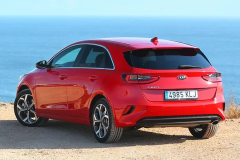 Kia Ceed 1.6 CRDi DynamicLine 2018 view 10