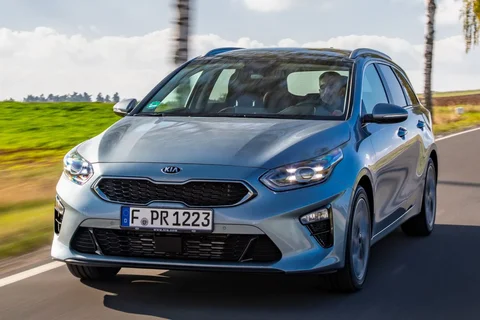 Kia Ceed Sportswagon 1.6 CRDi DynamicPlusLine 2018 view 3