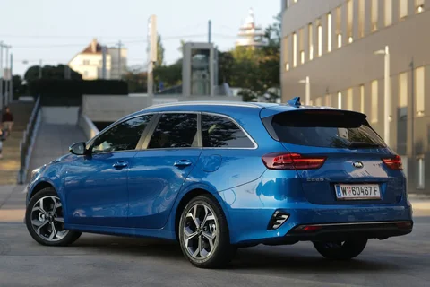 Kia Ceed Sportswagon 1.6 CRDi DynamicPlusLine 2018 view 6