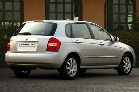 Kia Cerato 1.6 M-bition 2006 view 3