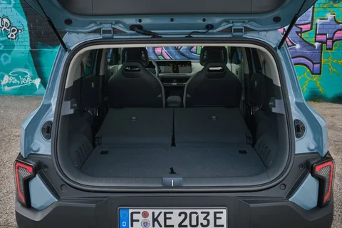 Kia EV2 61kWh Air 2026 view 11