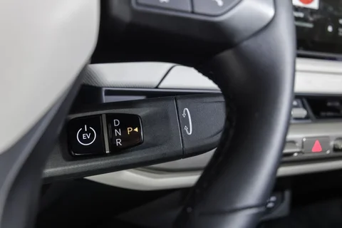 Kia EV4 81.4kWh Plus 2025 view 12