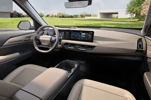 Kia EV5 81.4 kWh Plus Advanced 2025 view 4