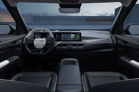 Kia EV5 81.4 kWh Plus Advanced 2025 view 9