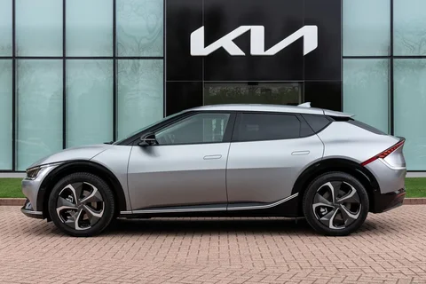 Kia EV6 58kWh Light Edition 2023 view 3