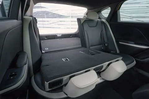 Kia K4 1.0 T-GDi MHEV GT-PlusLine 2026 view 3