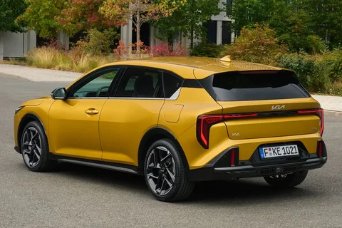 Kia K4 1.0 T-GDi MHEV GT-PlusLine 2026 view 6