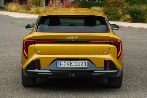 Kia K4 1.0 T-GDi MHEV GT-PlusLine 2026 view 9