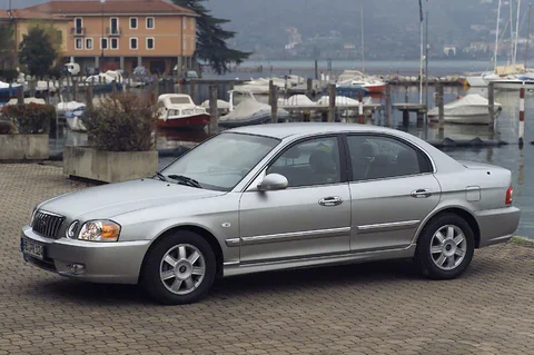 Kia Magentis 2.0 Optima 2004 view 10