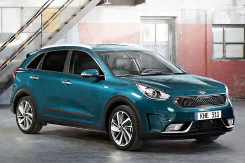 Kia Niro 1.6 GDi PHEV DynamicPlusLine 2018 view 3