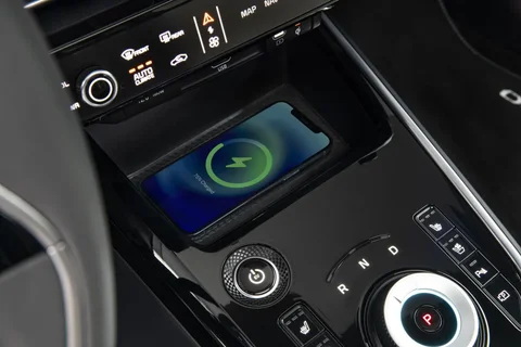 Kia Niro EV 64.8kWh Plus 2024 view 11