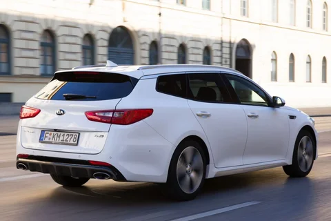 Kia Optima SW 1.7 CRDi DynamicLine 2016 view 3
