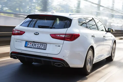 Kia Optima SW 1.7 CRDi DynamicLine 2016 view 4