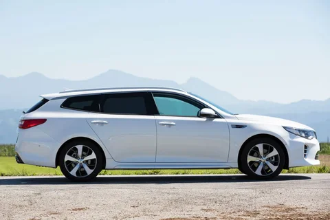 Kia Optima SW 1.7 CRDi DynamicLine 2016 view 6