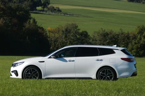Kia Optima SW 2.0 GDi PHEV DynamicPlusLine 2019 view 9
