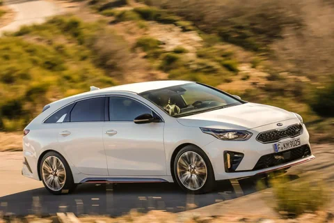 Kia ProCeed 1.6 CRDi GT-PlusLine 2019 view 4