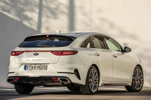 Kia ProCeed 1.6 CRDi GT-PlusLine 2019 view 8